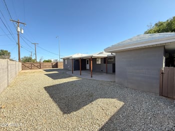 102 8th Pl, Mesa, AZ 85201