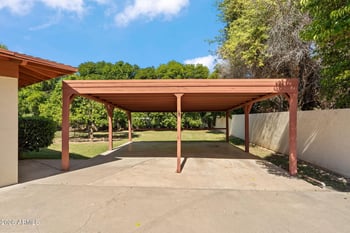 102 Bethany Home Rd, Phoenix, AZ 85012