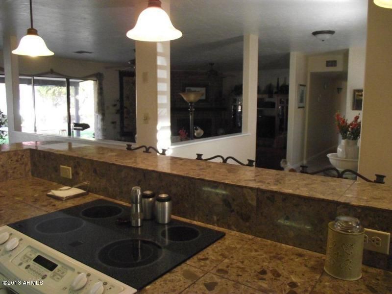 102 E Caribbean Ln, Phoenix, AZ 85022