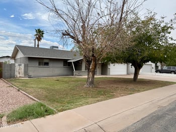 102 Erie Dr, Tempe, AZ 85282