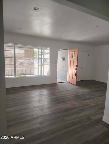 102 8th Pl, Mesa, AZ 85201