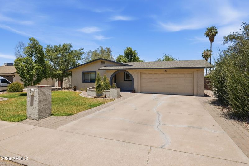 102 W Hackamore Ave, Gilbert, AZ 85233