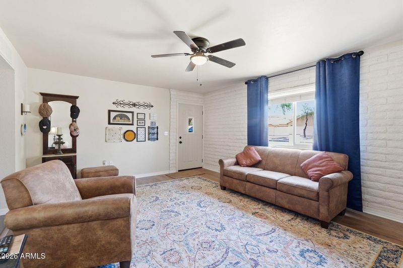 102 W Hackamore Ave, Gilbert, AZ 85233