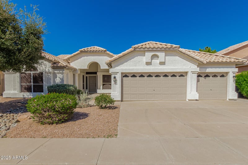 1020 Baylor Ln, Chandler, AZ 85225