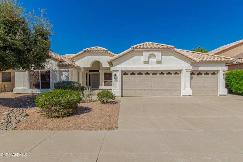 1020 Baylor Ln, Chandler, AZ 85225