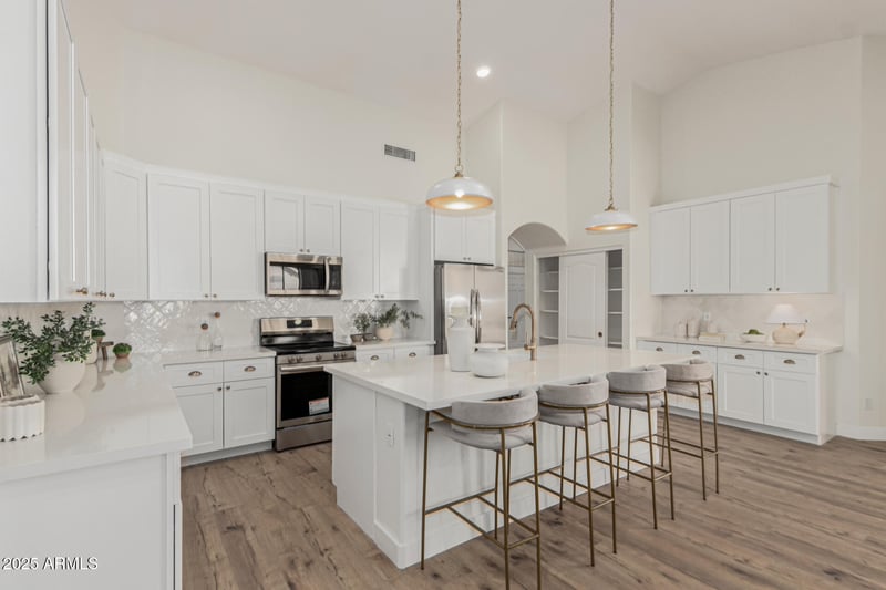 1020 Baylor Ln, Chandler, AZ 85225