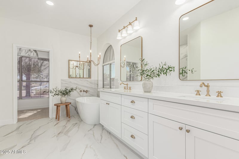 1020 Baylor Ln, Chandler, AZ 85225