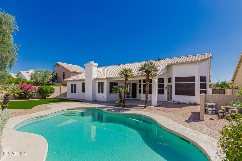 1020 Baylor Ln, Chandler, AZ 85225