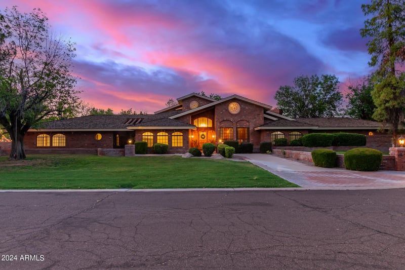 1020 Caroline Ln, Tempe, AZ 85284