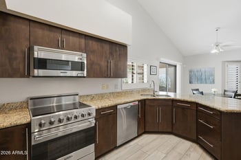 1020 Desert Cove Ave, Phoenix, AZ 85020