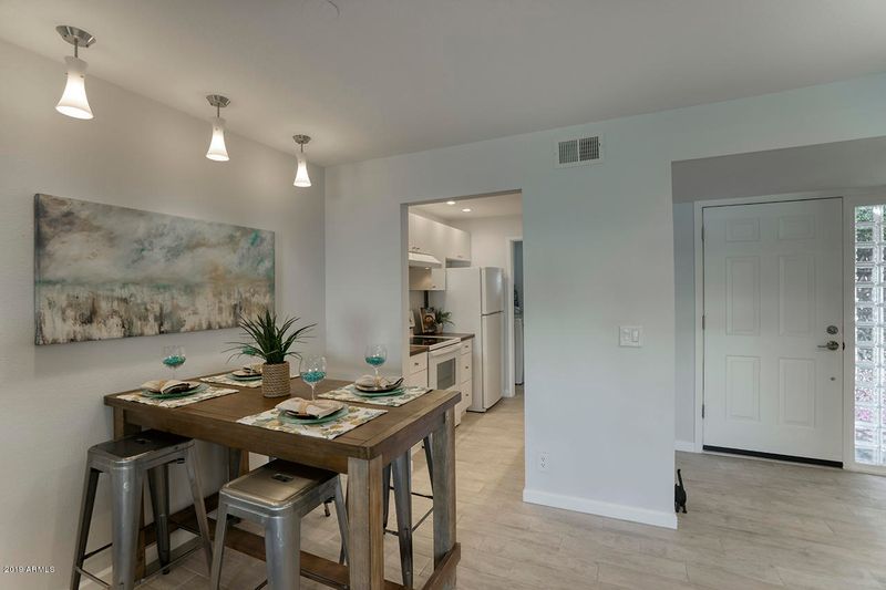 1020 E Beryl Ave, Phoenix, AZ 85020