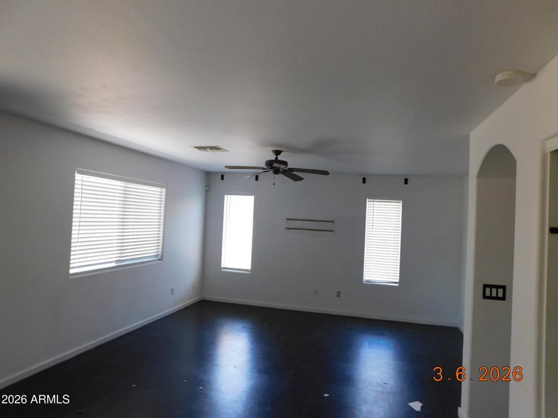 1020 Saddle Way, San Tan Valley, AZ 85143