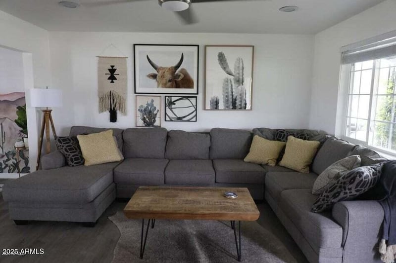 1020 Lola Ln, Tempe, AZ 85281