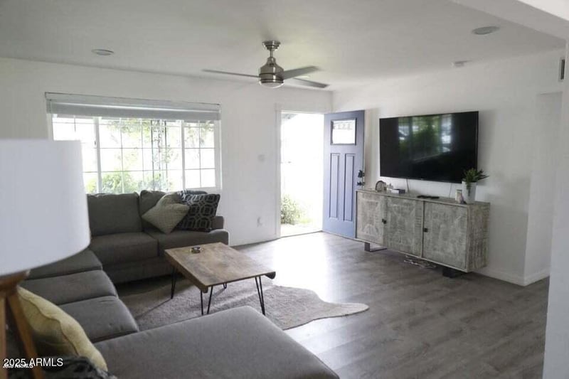 1020 Lola Ln, Tempe, AZ 85281