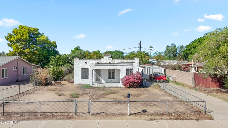 1020 Minnezona Ave, Phoenix, AZ 85014