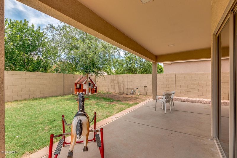 1020 S Pueblo St, Gilbert, AZ 85233