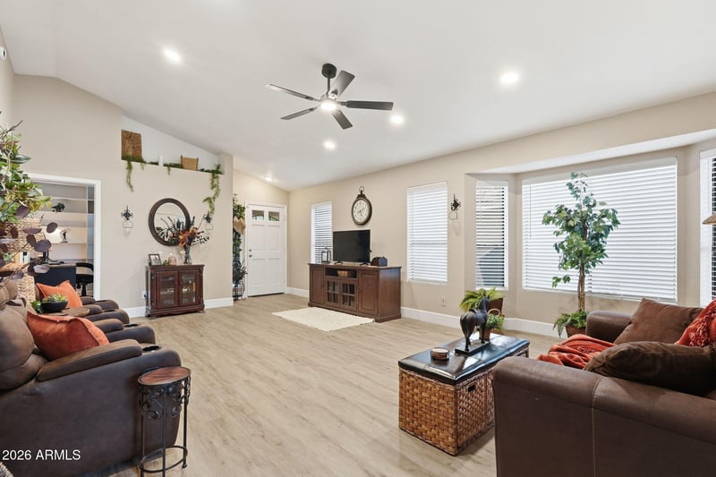 1020 Sunward Dr, Gilbert, AZ 85233