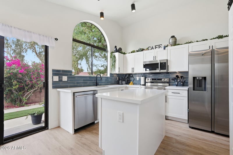 1020 Sunward Dr, Gilbert, AZ 85233