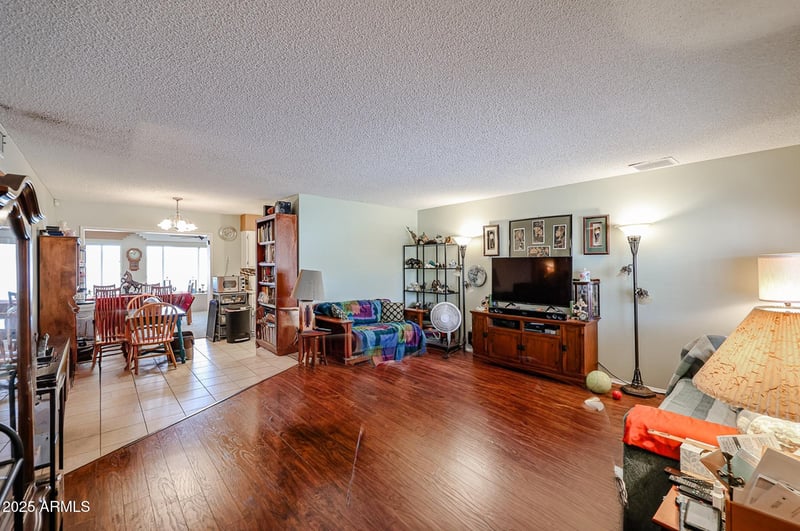 10201 Caron Dr, Sun City, AZ 85351