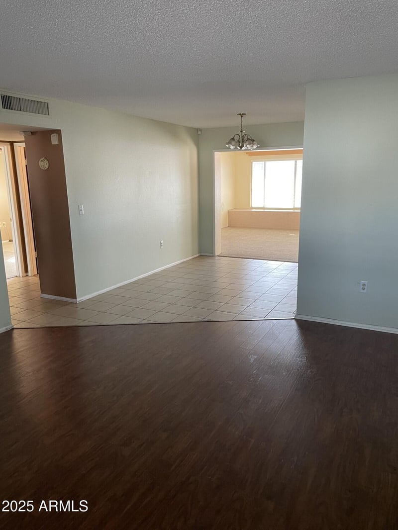 10201 Caron Dr, Sun City, AZ 85351