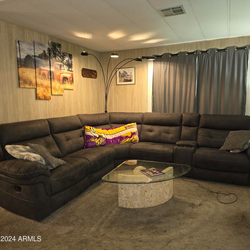 10201 N 99th Ave #127, Peoria, AZ 85345