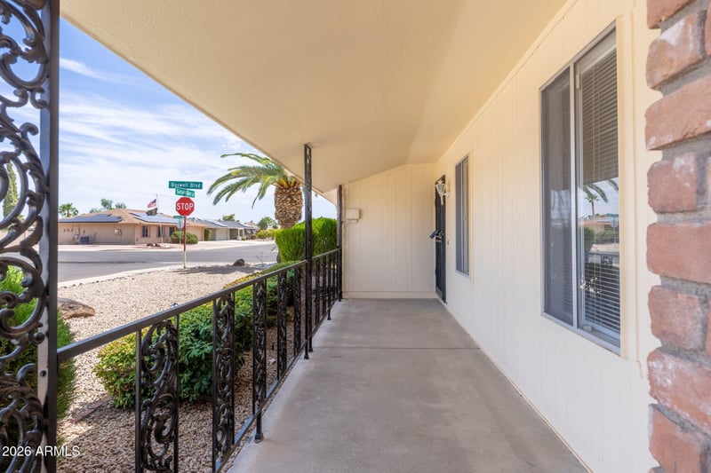 10201 W Sutters Gold Ln, Sun City, AZ 85351