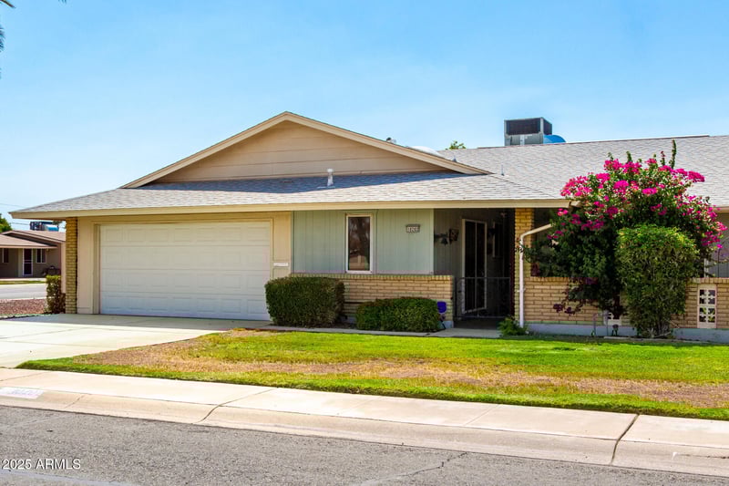 10202 105th Dr, Sun City, AZ 85351