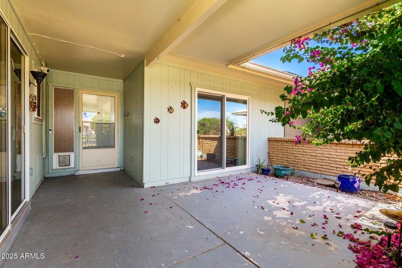 10202 105th Dr, Sun City, AZ 85351