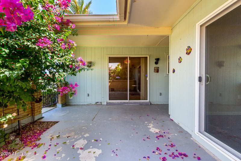 10202 105th Dr, Sun City, AZ 85351