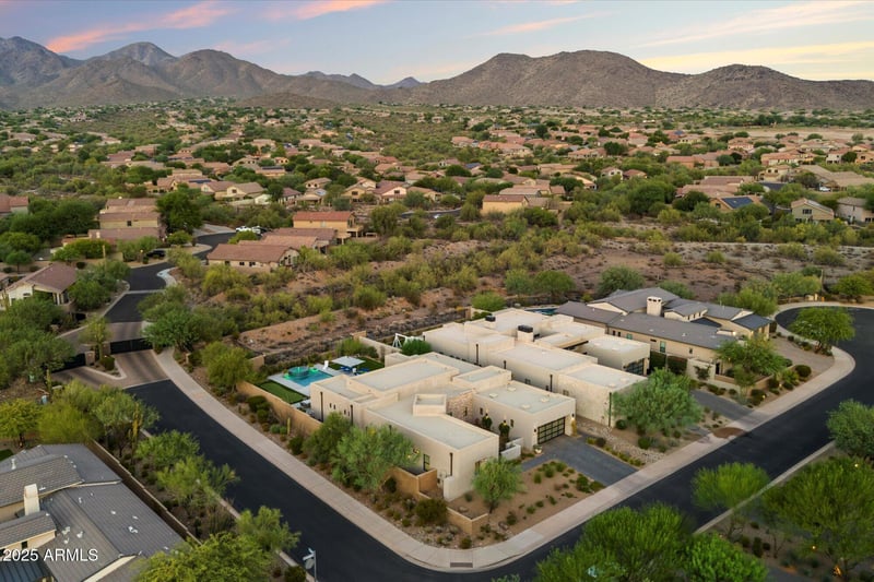 10202 Camelot Ct, Scottsdale, AZ 85255