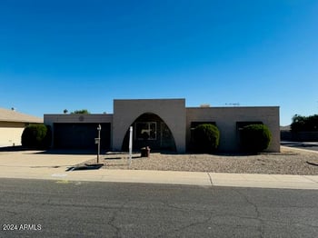 10202 Edgewood Dr, Sun City, AZ 85351