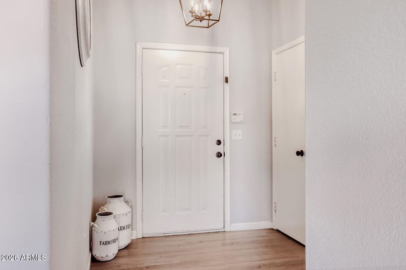 10202 87th Ave, Peoria, AZ 85345