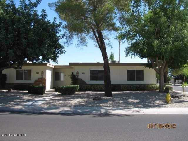 10202 W Hutton Dr, Sun City, AZ 85351