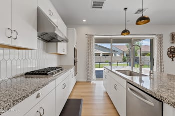 10204 Thunderbolt Ave, Mesa, AZ 85212