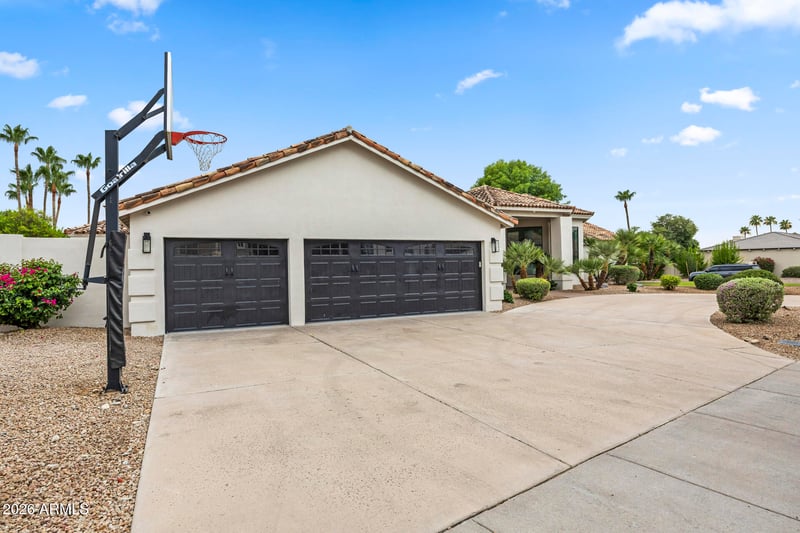 10205 Corrine Dr, Scottsdale, AZ 85260