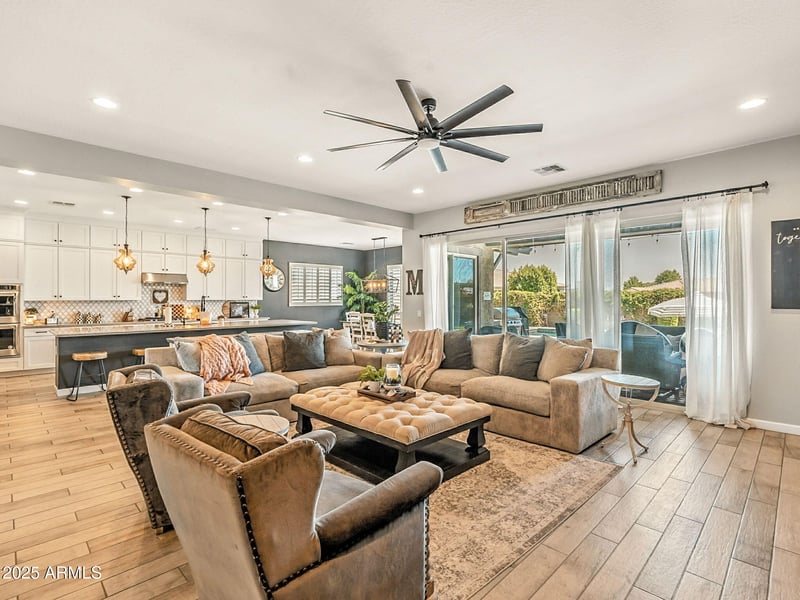 10205 Seismic Ave, Mesa, AZ 85212