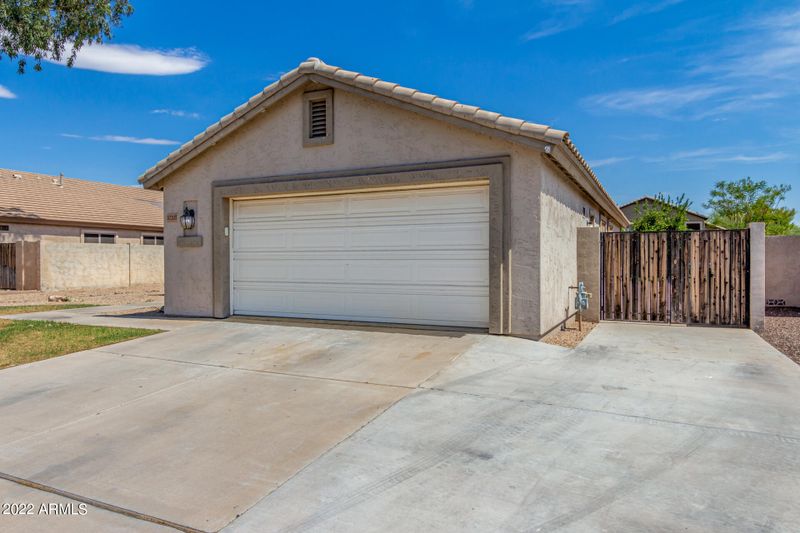 10207 E Obispo Ave, Mesa, AZ 85212