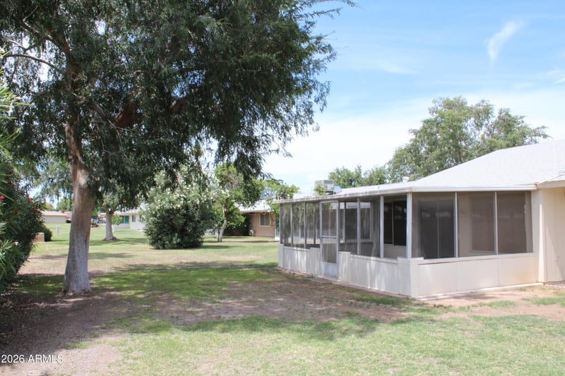 10207 Kingswood Cir, Sun City, AZ 85351
