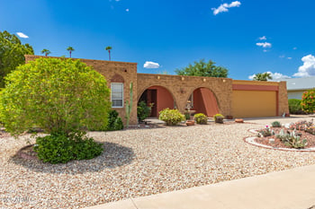 10207 Oak Ridge Dr, Sun City, AZ 85351