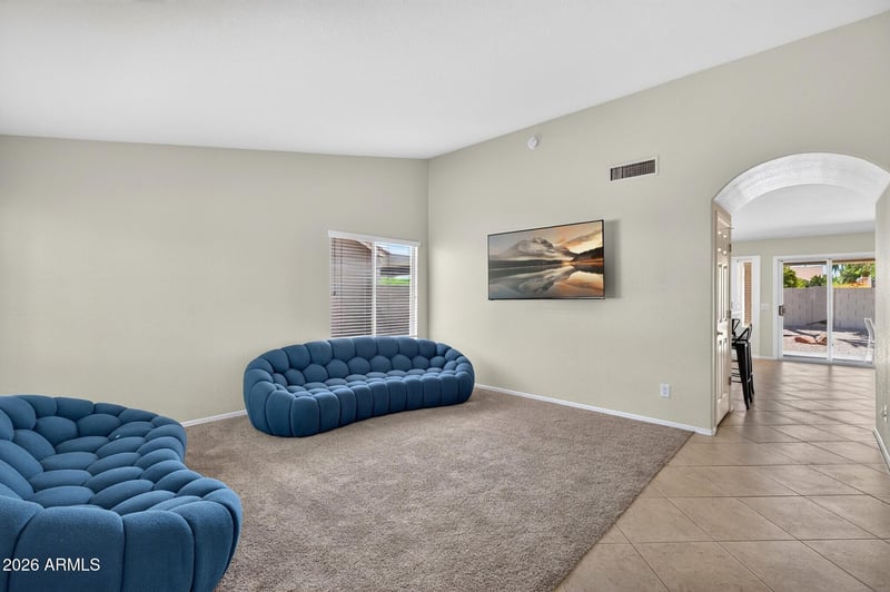 10209 E Coopers Hawk Dr, Sun Lakes, AZ 85248
