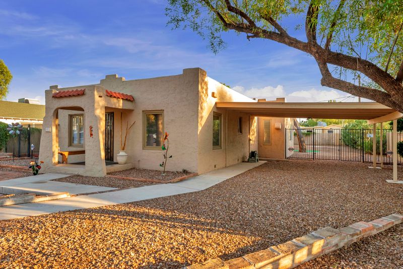1021 E Meadowbrook Ave, Phoenix, AZ 85014