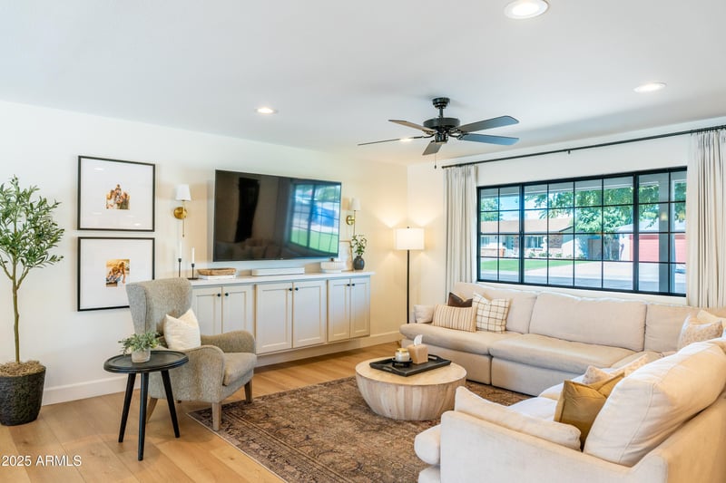 1021 Palmaire Ave, Phoenix, AZ 85020