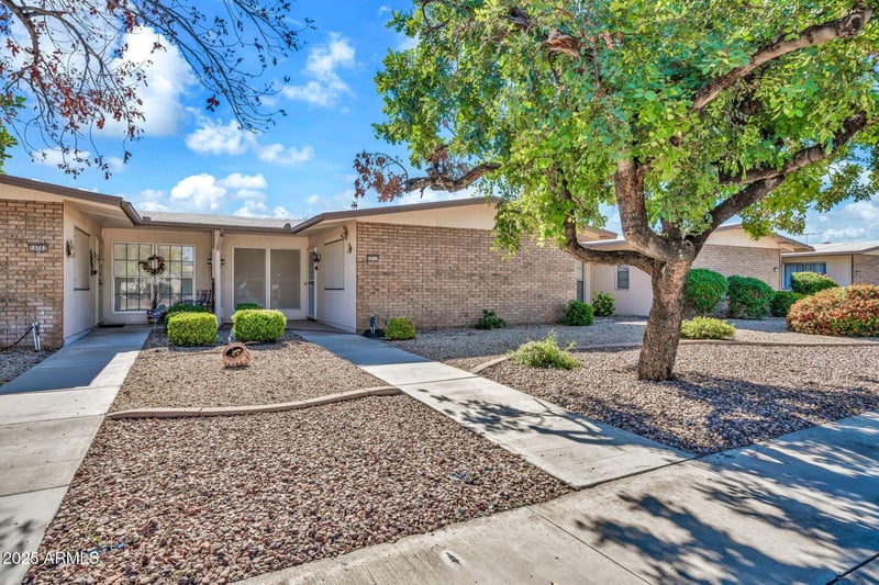 10211 W Ocotillo Dr, Sun City, AZ 85373