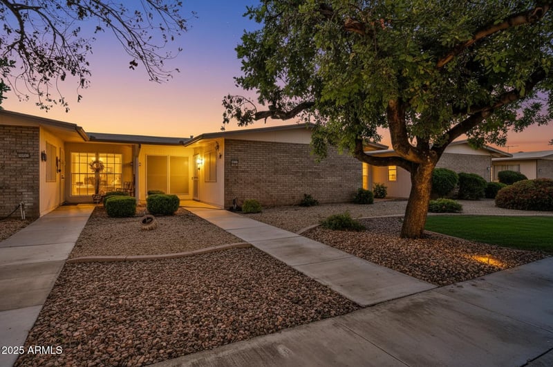 10211 W Ocotillo Dr, Sun City, AZ 85373