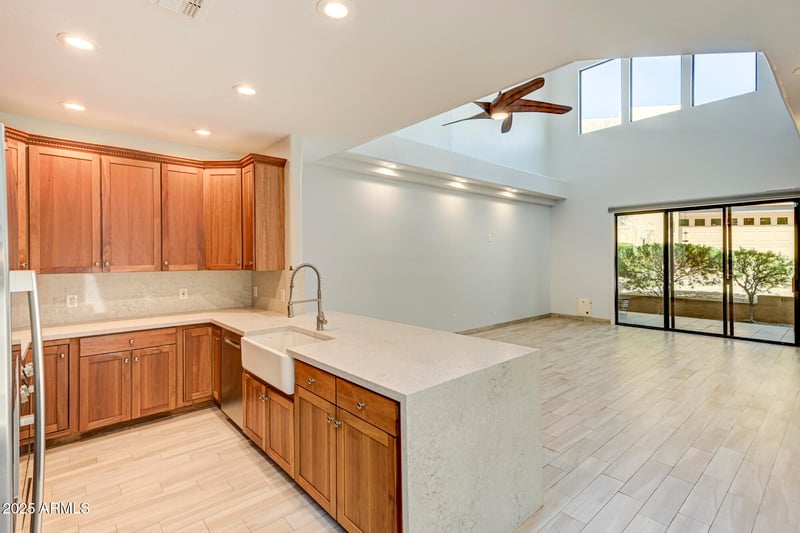 10212 White Feather Ln, Scottsdale, AZ 85262
