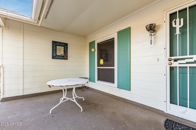 10213 Kingswood Cir, Sun City, AZ 85351