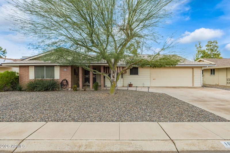10213 110th Ave, Sun City, AZ 85351