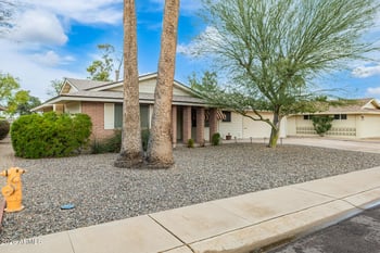 10213 110th Ave, Sun City, AZ 85351