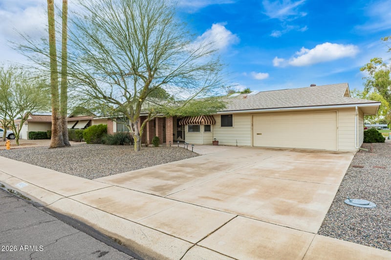 10213 110th Ave, Sun City, AZ 85351