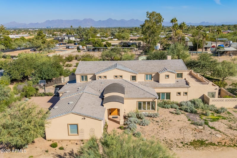 10215 38th St, Phoenix, AZ 85028